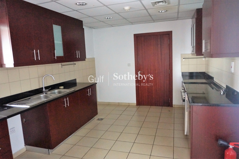 Brand New Contemporary Semi Detached Villa Er-S-6771