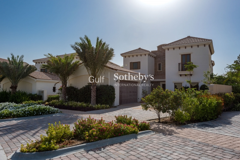 Upgraded Lime Tree Villa Golf Course View
