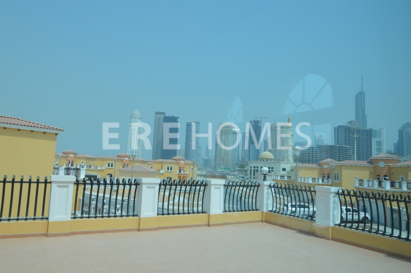 Brand New Five Bedroom Villa, Fully Landscaped Er R 14137