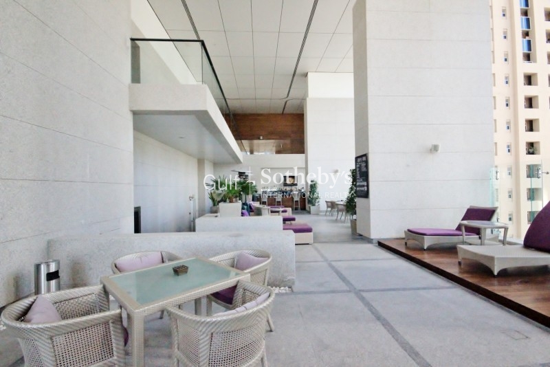 Furnished High Floor Upgraded Interiors