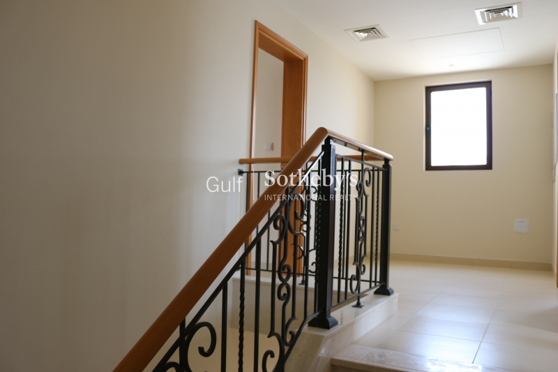 3e 3 Bed Plus Maid Room Close To Pool 