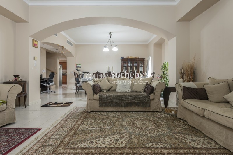 Palmera B-Type, 2-3 Bedrooms, Closed Kitchen, Very Good Condition, Vacant On Transfer, 3,380,000 