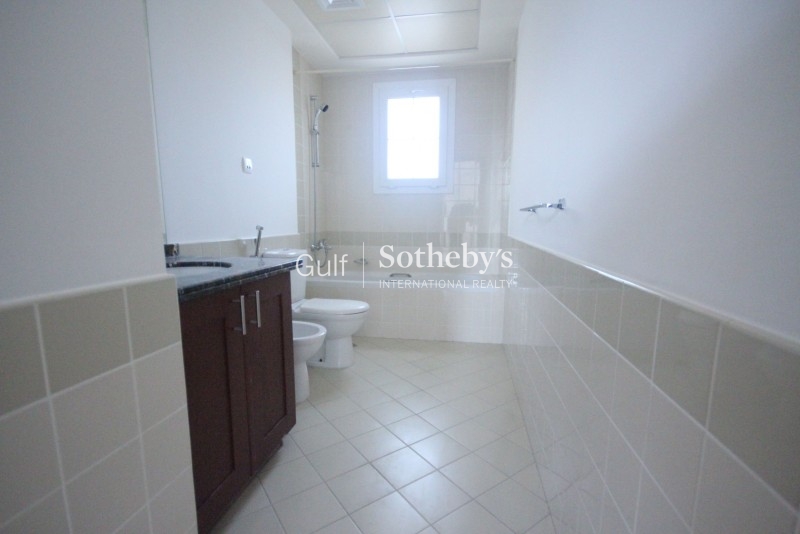 Price Reduction L1 Hattan Villa For Sale In Meadows. Er S 3769