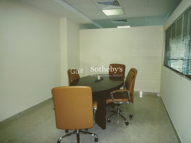 Stunning Golf Course View-Two Bed Apartment Er R 12899