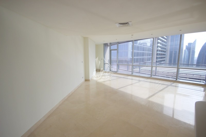 Contemporary 4 Br Villa In Mbr City