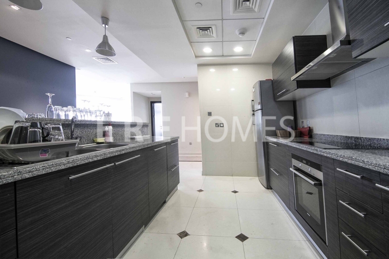 Shoreline Two Bedroom D Type With Park And Partial Ocean View.