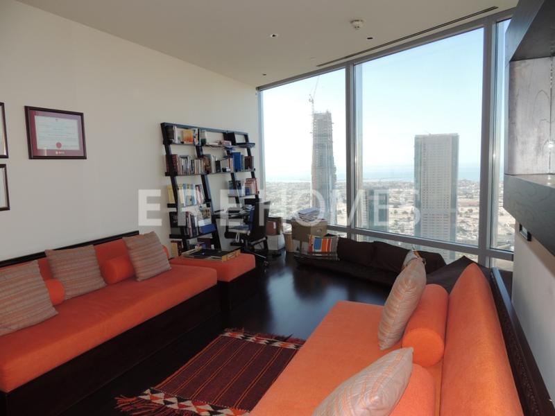 Huge Fully Furnished 2 Bed, 2053 Sqft, Mid Floor, Burj Khalifa-310,000 Aed Er R 11705