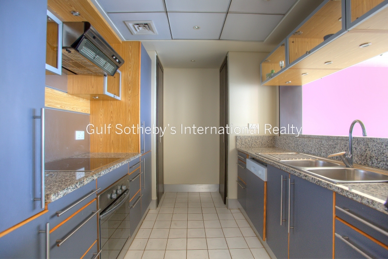 Fully Furnished-Marina Crown-1br 