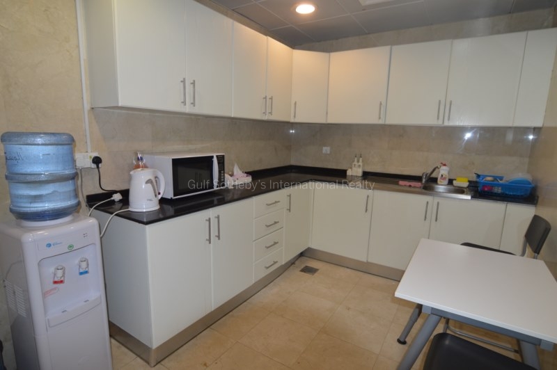 Amazing 5 Bedroom Central Rotunda In Immaculate Condition Available Now Er R 11387