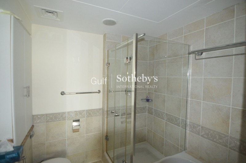 Brilliant Deal 2 Bedroom High Floor Luxury Apartment 29 Boulevard Tower Downtown Dubai Er R 10842