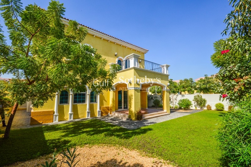 3br Corner Plot In District 7 Vacant Now