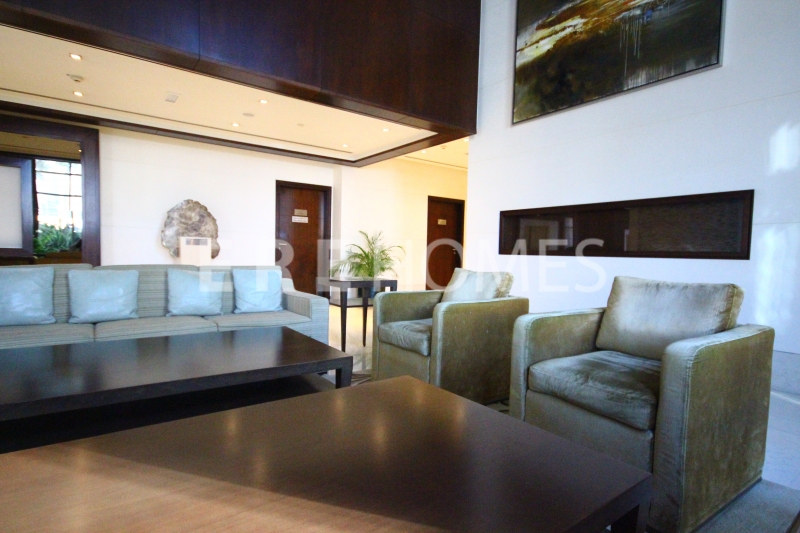 Beautiful 2 Bedroom Vacant With A Large Terrace Er R 14885