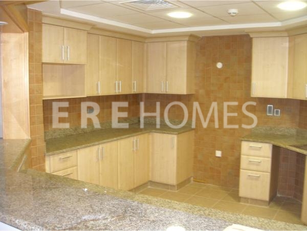 High Floor A Type 3 Bedroom With Maids Available Now Er R 10299
