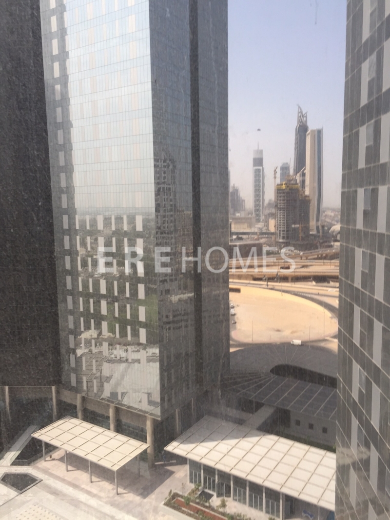 Large Vacant 1 Bedroom For Rent, Central Park Towers, Difc Er R 14514