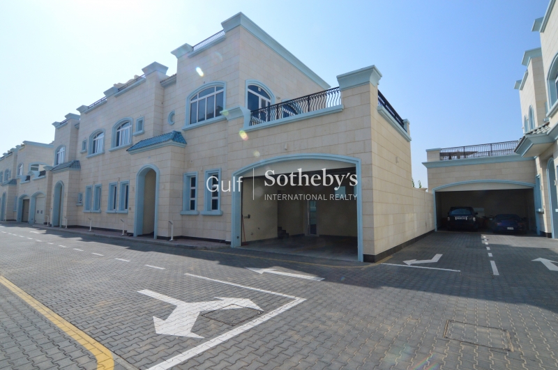 New 4 Bed Luxury Beach Villa, Jumeirah 