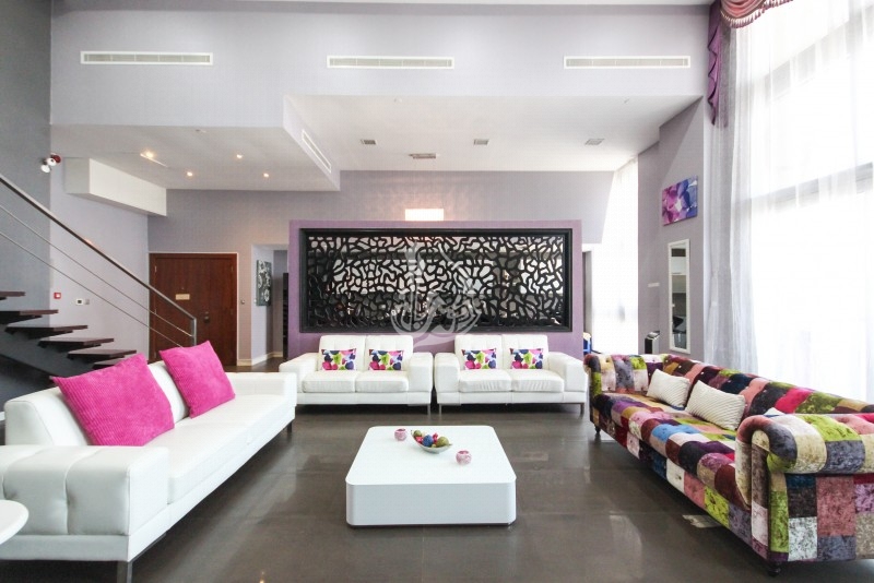 4 BR Duplex Loft Apt in Executive J Business Bay