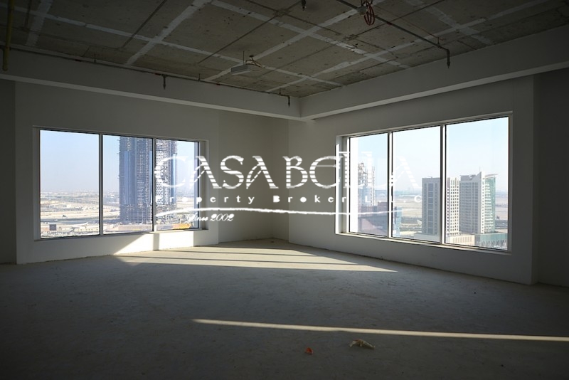 Fifty One Tower Business Bay Lake View-Motivated Seller