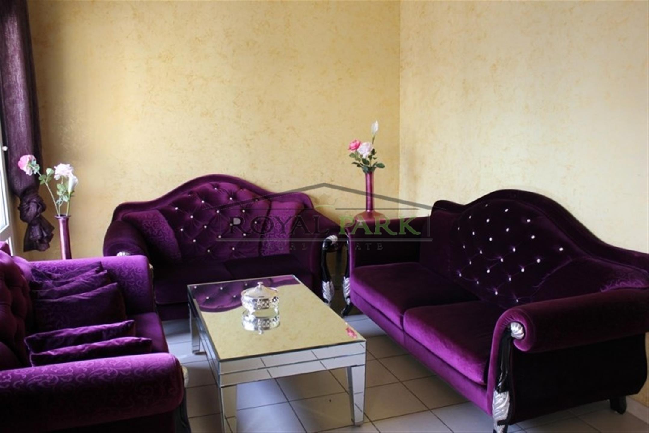 Type 3 In Meadows 9 For Sale 3b/r + Upgraded 1br 4,199950 