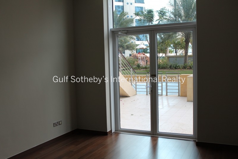 One Bedroom-Mag 218-Great Location-843sq Ft
