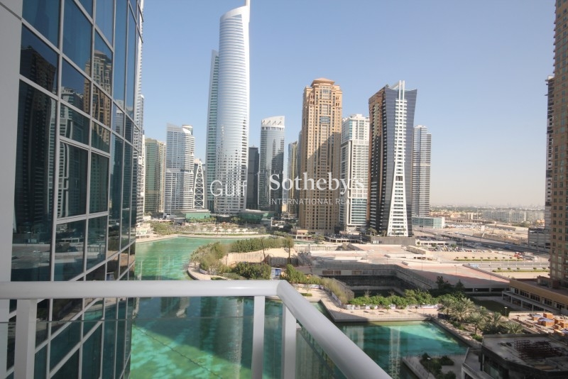 Minus Premium-2br-Boulevard Crescent T1