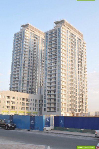 Well maintained and Ready to Move in with Marina view