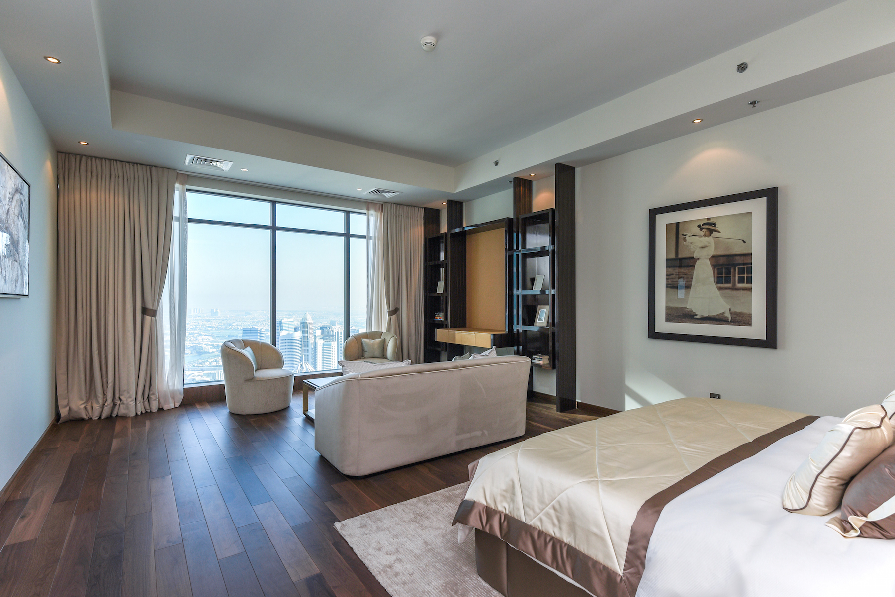 Marina View, 2 Bedroom, Torch Tower, High Floor, Available Now Er R 11503