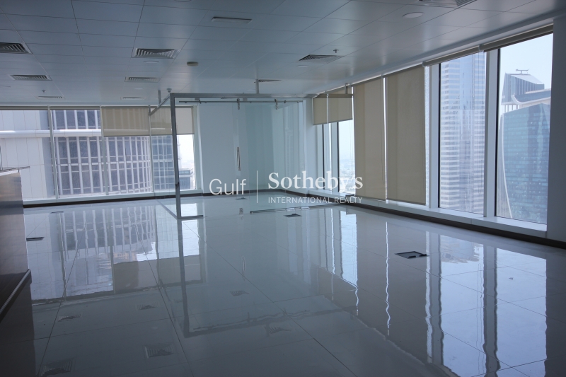Elegant Office For Rent In Burlington Tower