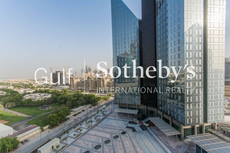 Marina Diamond 2, Exclusive Listing, 2 Bedroom, Unfurnished With Fitted Kitchen, Walking Distance To Jlt Metro Station, 100,000k,
