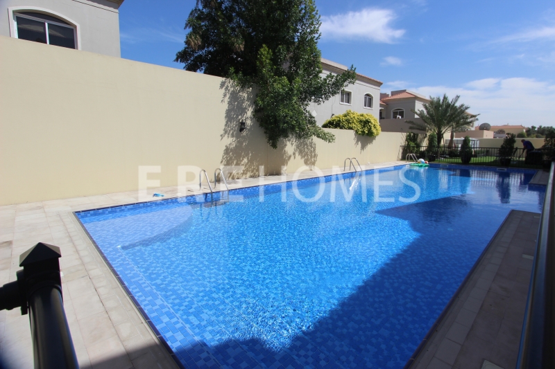 New 5 Bed Villa On Main Road Er R 16001