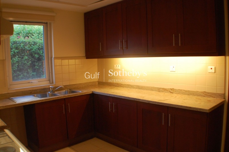 3 Bedroom A Type In Golden Mile Fully Furnished To Executive Standard Er R 15711