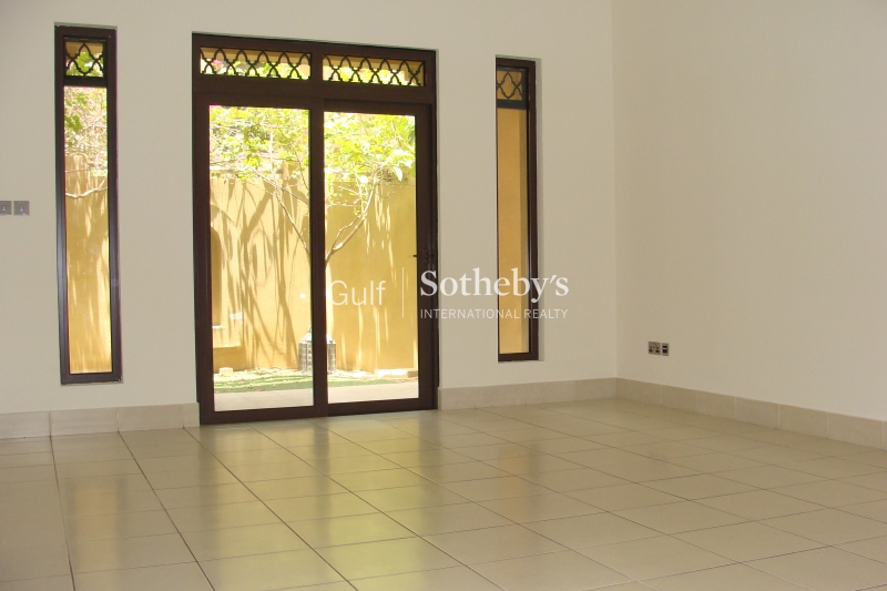 Old Town-3 Bedroom With Private Garden