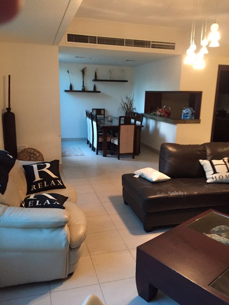 Huge 2 Bed Plus Maids Room, Burj Khalifa View, 8 Boulevard Walk, Downtown Aed 175k Er R 14338
