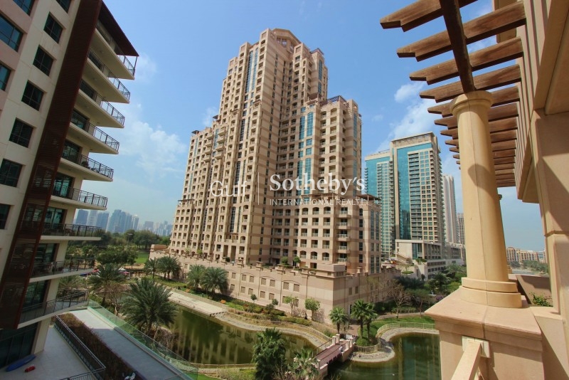 Mosela Bright 2br With Partial Lake View