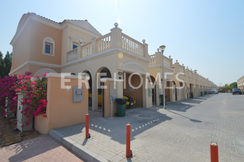 1 Bedroom Corner Townhouse-District 8