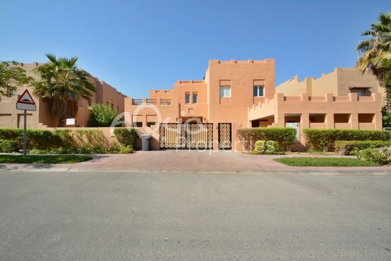 Vacant L1 Type Villa In Hattan 1 For Sale
