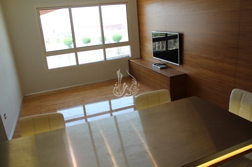 1 Bedroom Apartment With Pool View In Dubai Lagoon
