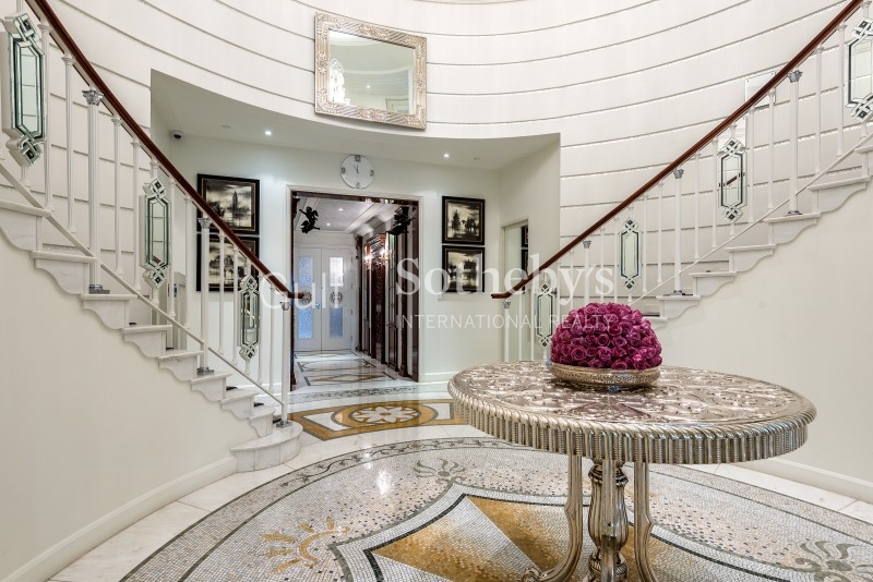 High End Furnished Office In Bayswater