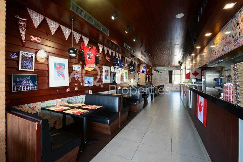 Prime Location Direct To The Beach Street In Jumeirah 