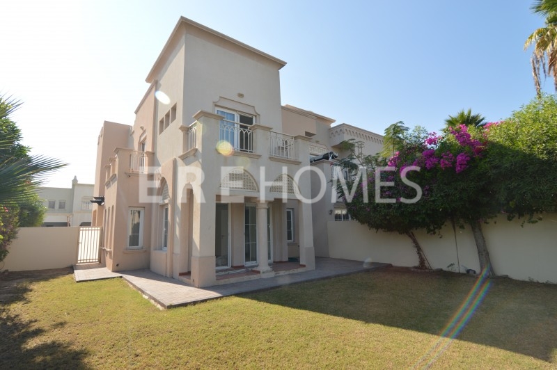 Fully Refurbished. 3 Bed With Maids. Full Lake View Er-R-11371