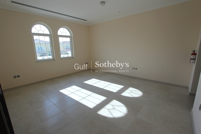 Very Spacious 2 Bedroom Plus Study Apartment 8 Boulevard Downtown Dubai Er R 6686
