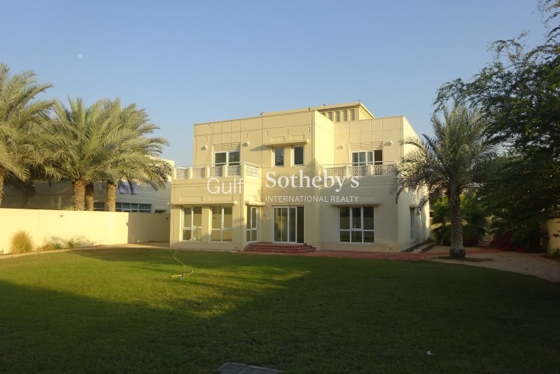 Great Villa. 5 Bed With Pool With Large Plot Er R 13603