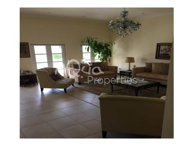 4 Beds Villa For Sale In Cordoba, The Villa