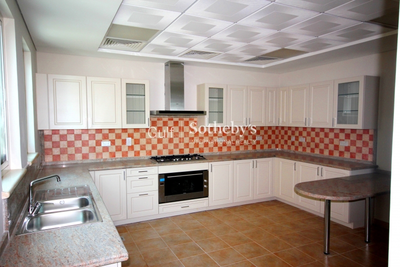 Stunning Golf And Skyline View!! 7 Bed Luxury Emirates Hills Villa