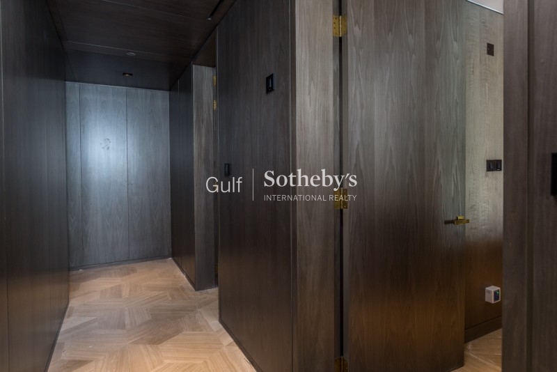 Spacious 5 Bedroom Villa In Meadows 2 With Garden, Dubai Er R 14612