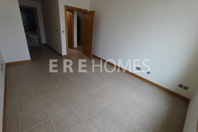 Exclusive Bay Central 3 Bedroom Plus Maids Room With Amazing Marina View Er S 3385