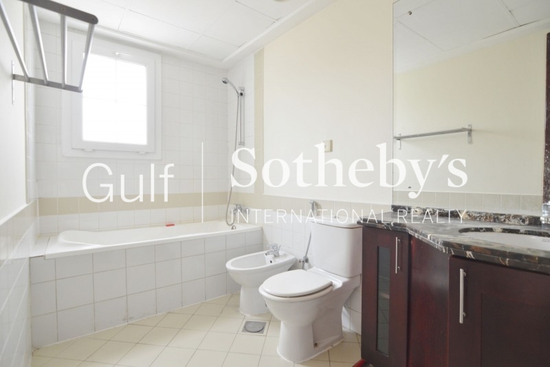 Fully Furnished - Park Views - Low Floor
