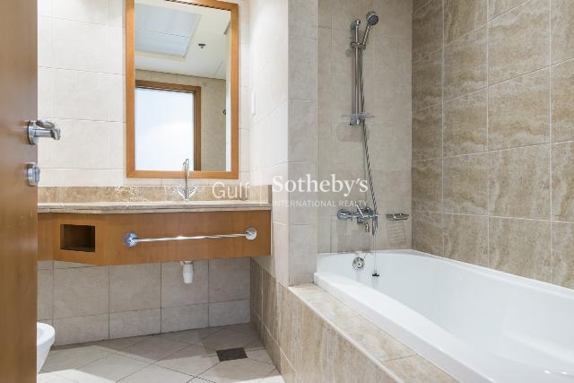 B2-Stunning Lake Views-Al Barari Corner Plot 