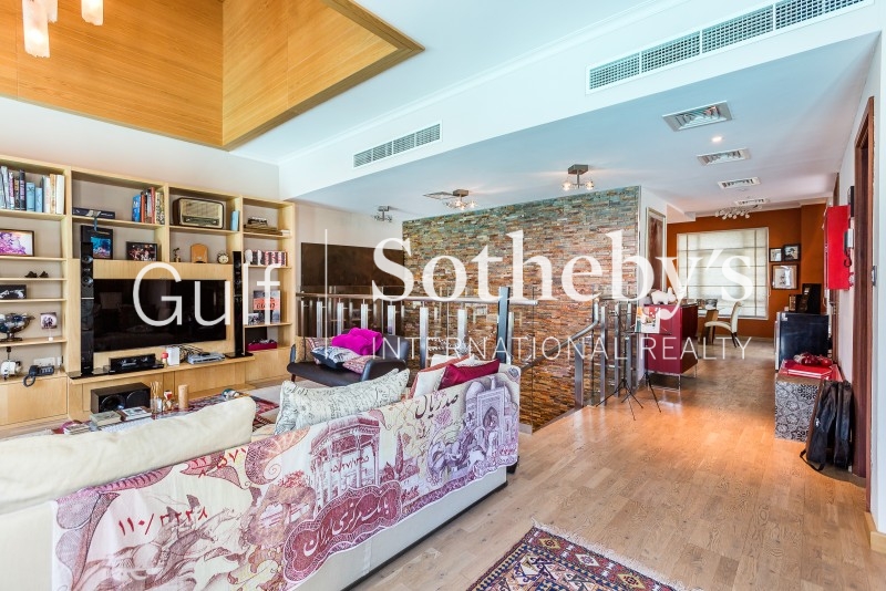 Rare 1 Bed Plus Study, Burj Khalifa View, Standpoint A, Downtown-125,000 Aed Er R 13470