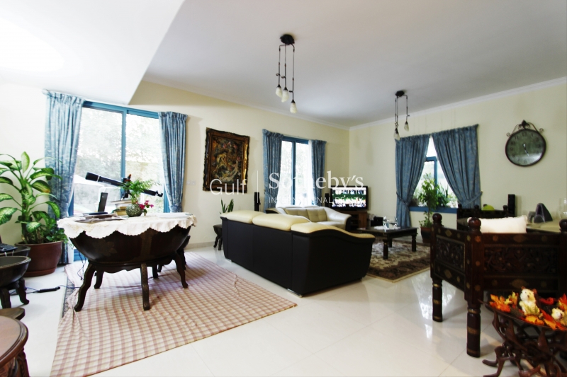 Four Bedroom Semi Detached Family Villa