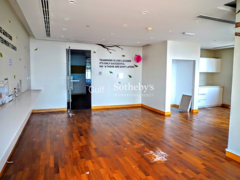 Fully Fitted Office With Pantry And Partitions 